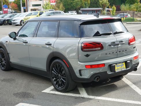 Used 2022 MINI Cooper Clubman S w/ Premium Package AWD/4WD image 6