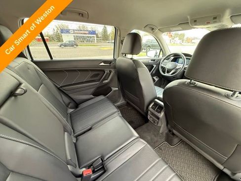 Used 2022 Volkswagen Tiguan SE AWD/4WD image 22