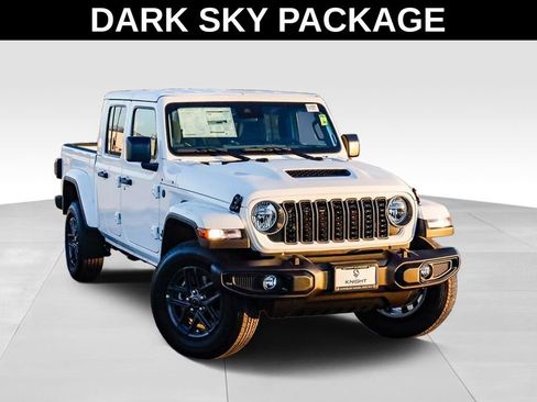 New 2025 Jeep Gladiator Sport image 2