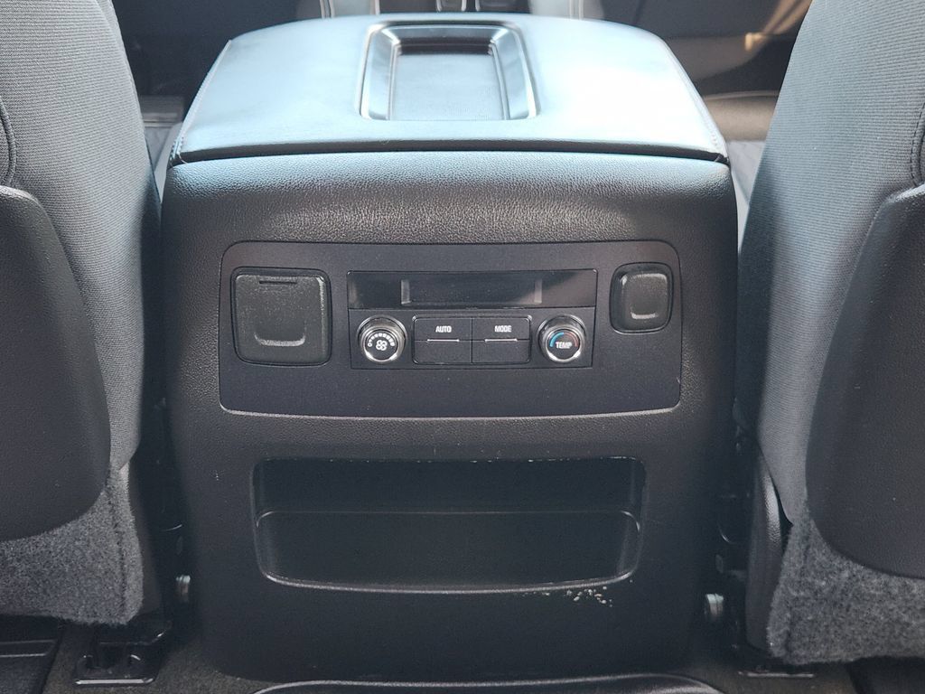 Used 2015 Chevrolet Suburban LS w/ Driver Alert Package RWD image 28