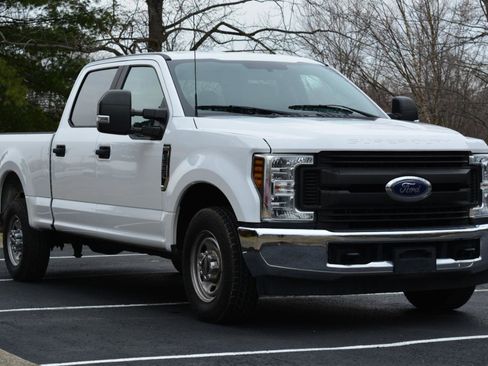 Used 2019 Ford F250 XL w/ Power Equipment Group image 3