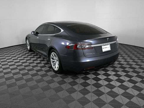 Used 2017 Tesla Model S AWD image 4
