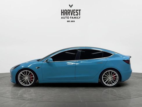 Used 2019 Tesla Model 3 Performance image 2