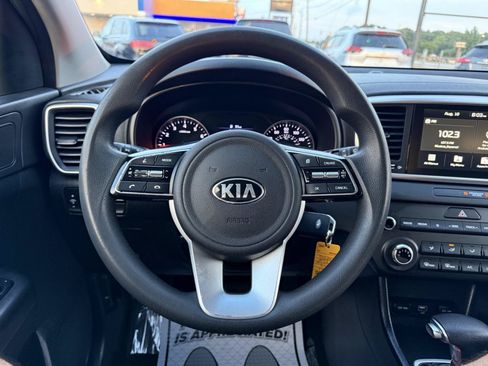 Used 2022 Kia Sportage LX FWD image 15