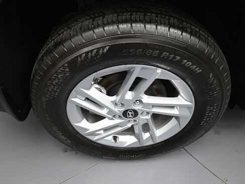 Certified 2025 Hyundai Tucson SE AWD/4WD image 12