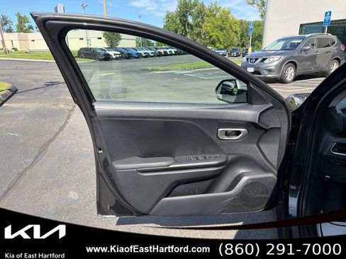 New 2026 Kia K4 FWD image 27