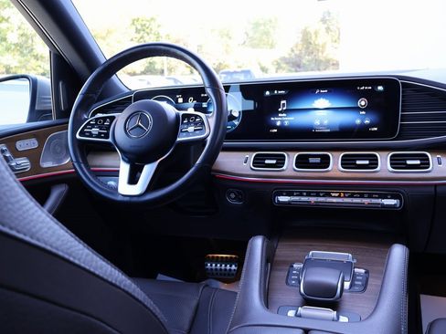 Used 2022 Mercedes-Benz GLS 450 4MATIC image 29