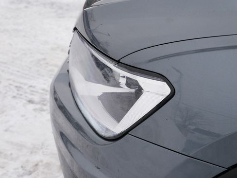 Certified 2021 Volkswagen Tiguan SE w/ Panoramic Sunroof Package image 16