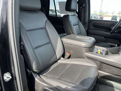 Used 2024 Chevrolet Tahoe Z71 w/ Luxury Package AWD/4WD image 28
