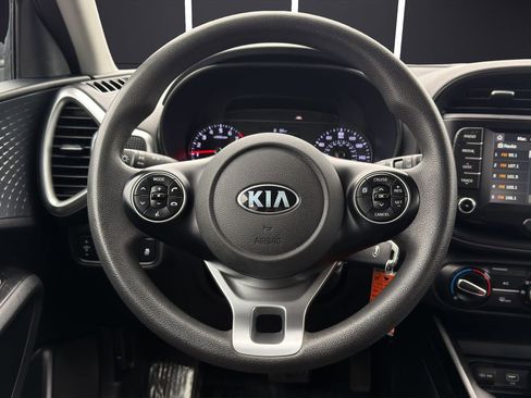 Used 2021 Kia Soul S image 16