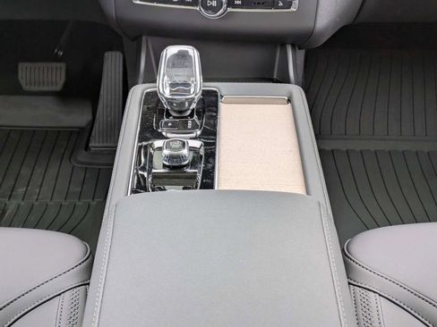 New 2026 Volvo XC90 T8 Plus w/ Protection Package Premier AWD/4WD image 25