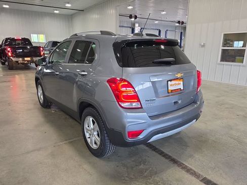 Used 2019 Chevrolet Trax LT w/ LT Convenience Package FWD image 6