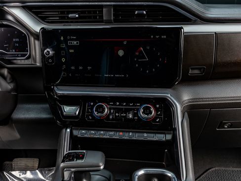 Used 2025 GMC Sierra 1500 Denali w/ Technology Package image 24