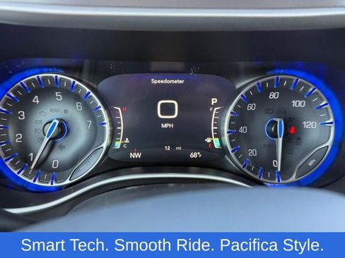 New 2026 Chrysler Pacifica Select image 15