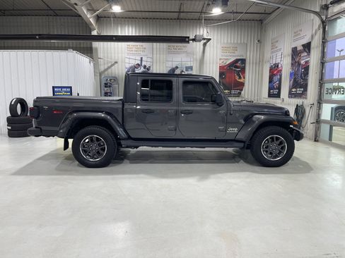 Used 2021 Jeep Gladiator Overland w/ Popular Equipment Package AWD/4WD image 9