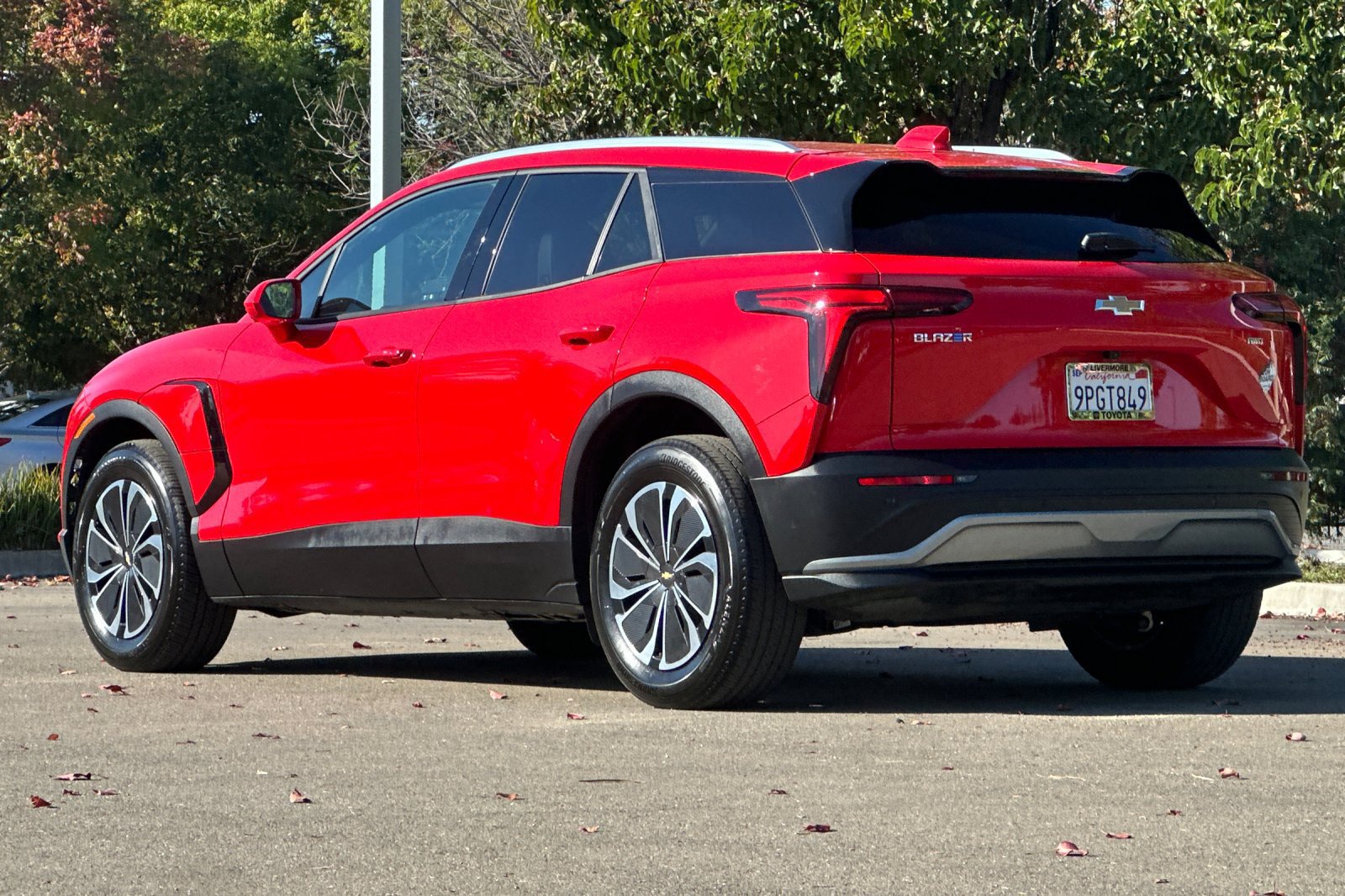 Used 2024 Chevrolet Blazer EV LT AWD/4WD image 6