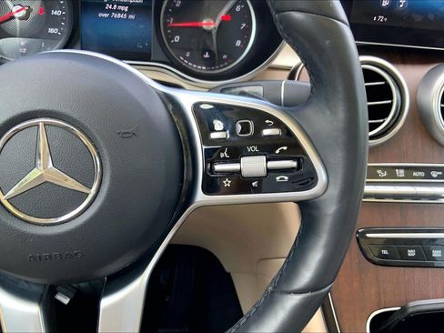 Used 2020 Mercedes-Benz GLC 300 4MATIC image 20