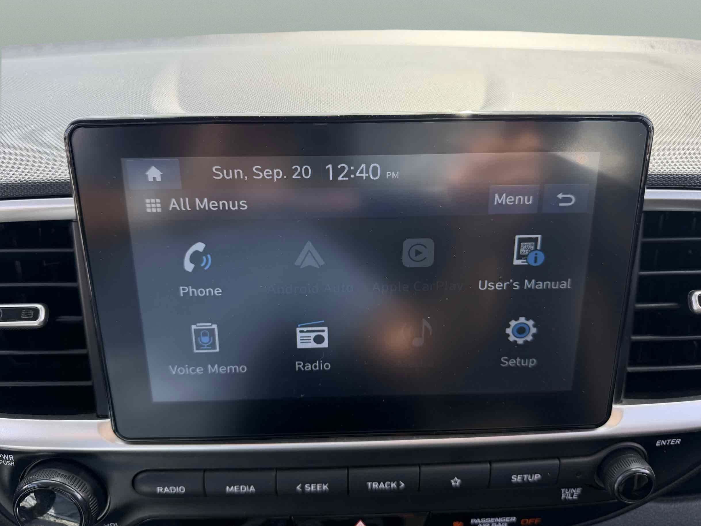 Used 2021 Hyundai Venue SE FWD image 16