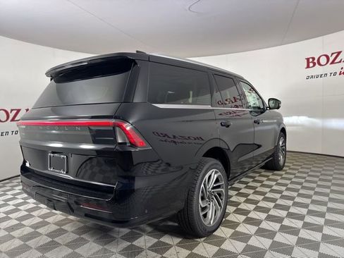 New 2025 Lincoln Navigator Reserve image 7