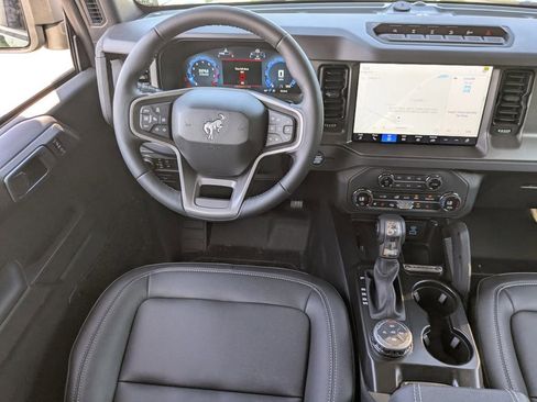 New 2025 Ford Bronco Badlands image 17