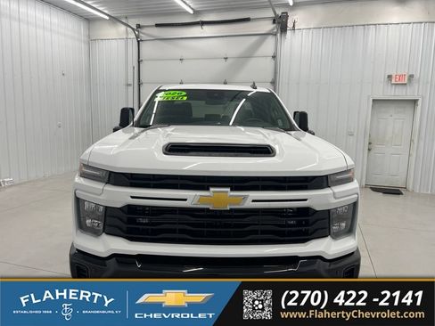 New 2026 Chevrolet Silverado 2500 Custom w/ Custom Value Package AWD/4WD image 7