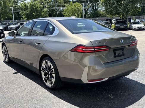 Certified 2026 BMW 540i xDrive AWD/4WD image 7