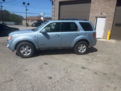 Used 2008 Ford Escape 2WD Hybrid image 2