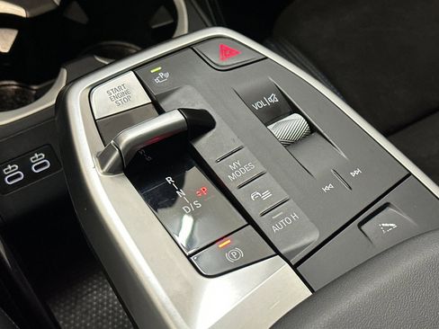 Certified 2025 BMW X2 xDrive28i w/ Technology Package image 20