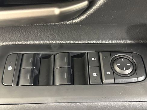 New 2026 Toyota Tacoma Limited AWD/4WD image 27