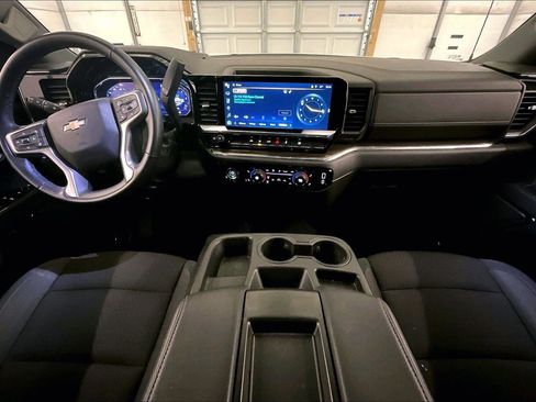 Used 2024 Chevrolet Silverado 1500 LT image 14
