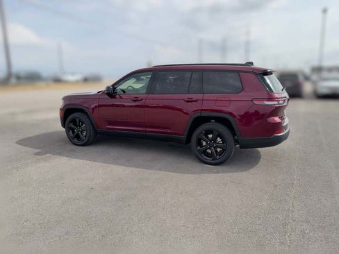New 2025 Jeep Grand Cherokee L Limited w/ Black Appearance Package image 7