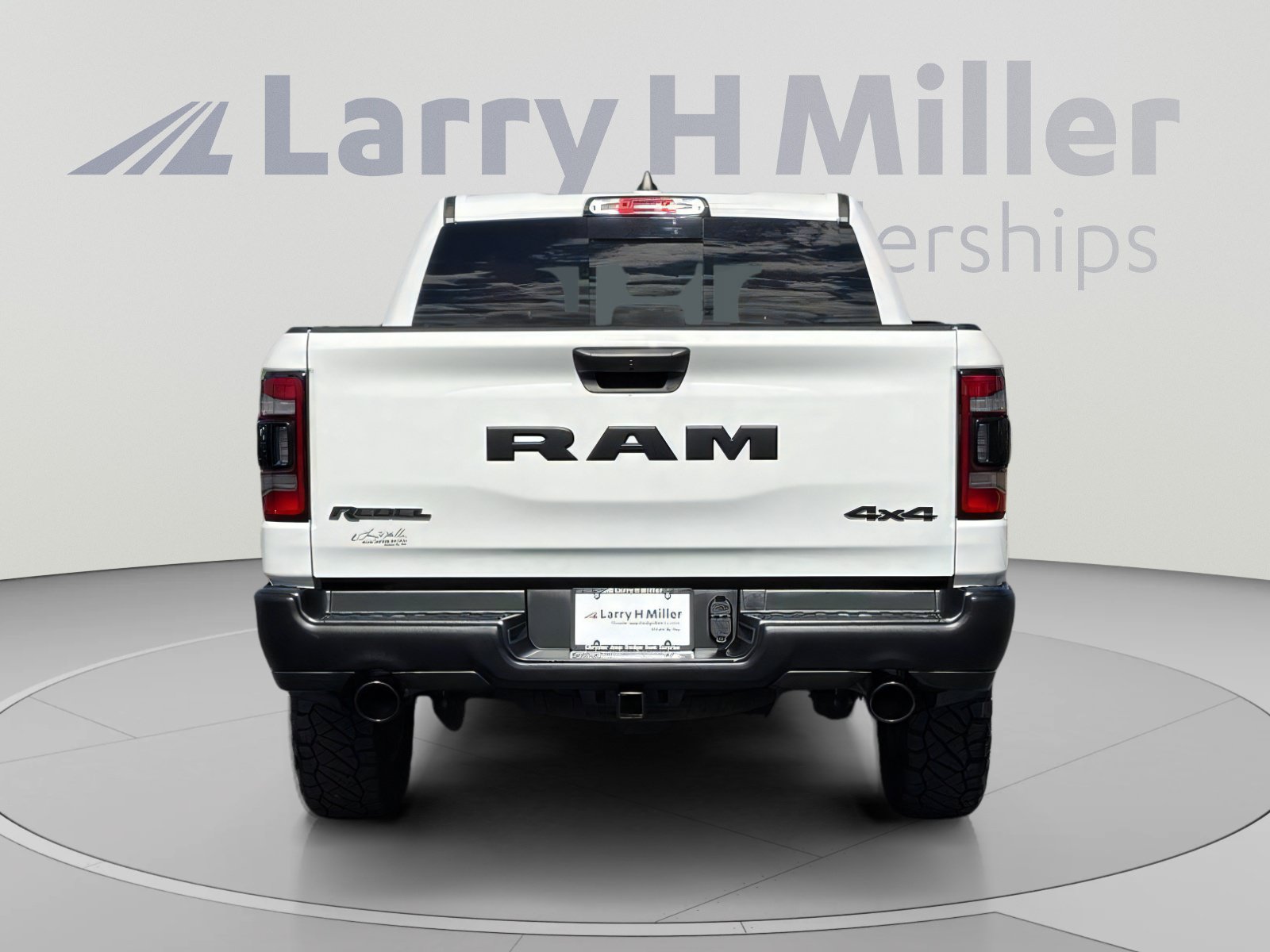 Used 2022 RAM 1500 Rebel w/ Rebel Level A Equipment Group AWD/4WD image 4
