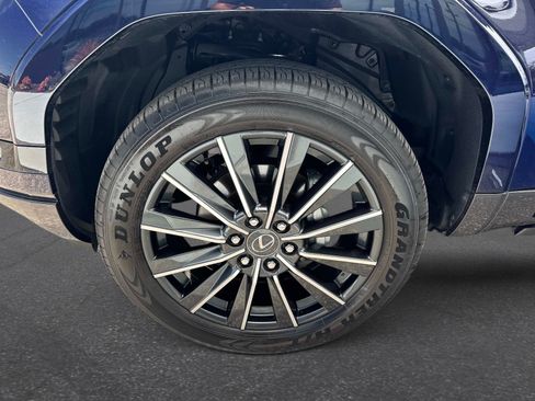 Certified 2026 Lexus GX 550 w/ Cold Area Package AWD/4WD image 10