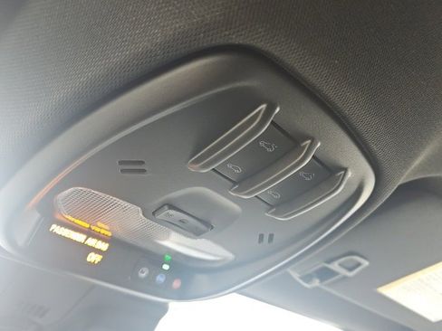 Used 2025 Buick Envista Sport Touring w/ Convenience I Package image 30