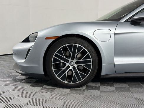 Certified 2022 Porsche Taycan RWD image 7