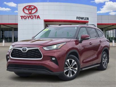 Used 2025 Toyota Highlander XLE