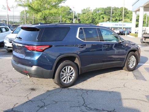 Used 2023 Chevrolet Traverse LT FWD image 10