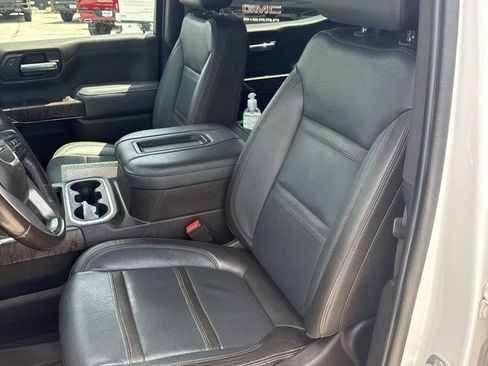 Used 2021 GMC Sierra 1500 Denali w/ Technology Package AWD/4WD image 12