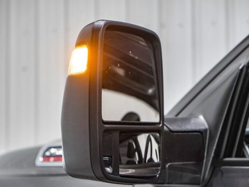Used 2025 RAM 2500 Big Horn AWD/4WD image 39
