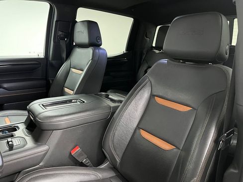 Used 2022 GMC Sierra 1500 AT4 w/ AT4 Premium Package AWD/4WD image 21