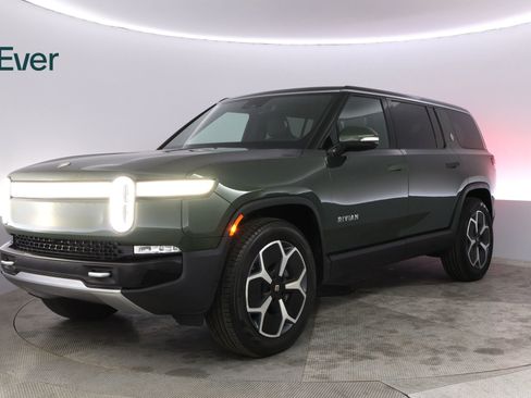 Used 2023 Rivian R1S Adventure AWD/4WD image 2