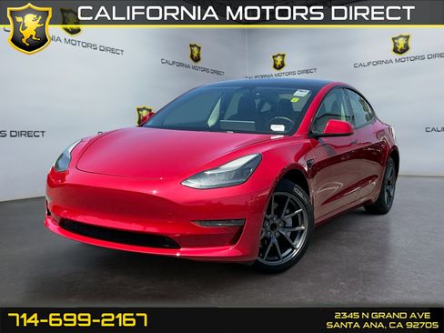 Used 2023 Tesla Model 3 Standard Range RWD image 1