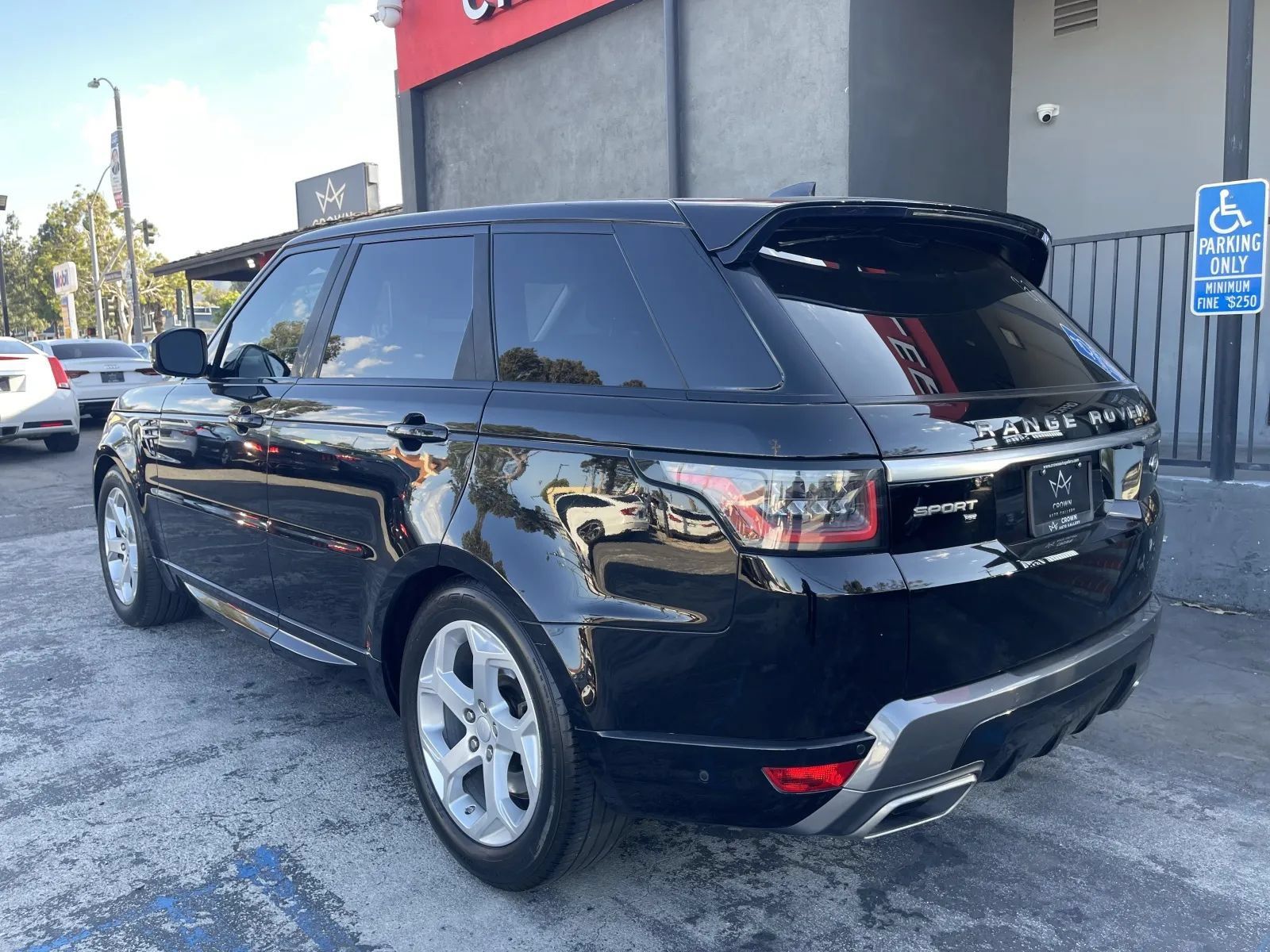 Used 2020 Land Rover Range Rover Sport HSE AWD/4WD image 7