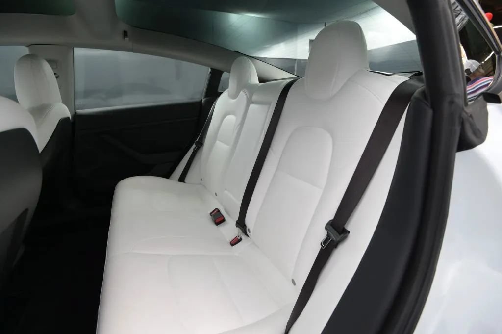 Used 2022 Tesla Model 3 Long Range AWD/4WD image 41