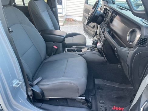 Used 2018 Jeep Wrangler Unlimited Sport S AWD/4WD image 20