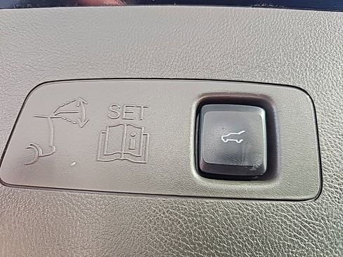 Used 2020 Lincoln Corsair FWD w/ Equipment Group 101A image 36