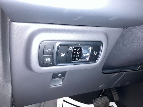 Used 2026 Lincoln Nautilus Premier w/ Equipment Group 102A image 26