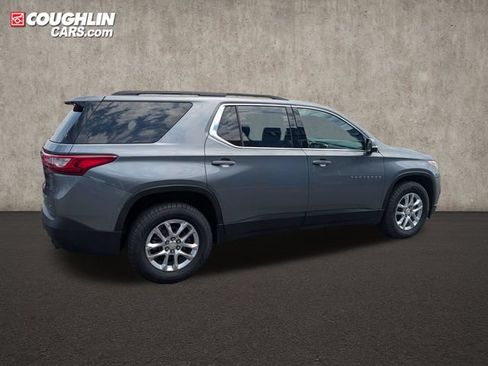 Used 2021 Chevrolet Traverse LT FWD image 8