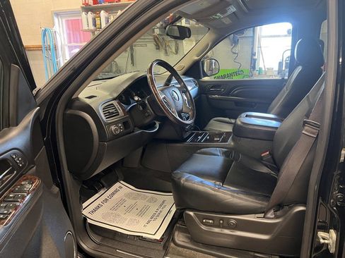 Used 2013 GMC Yukon Denali image 5
