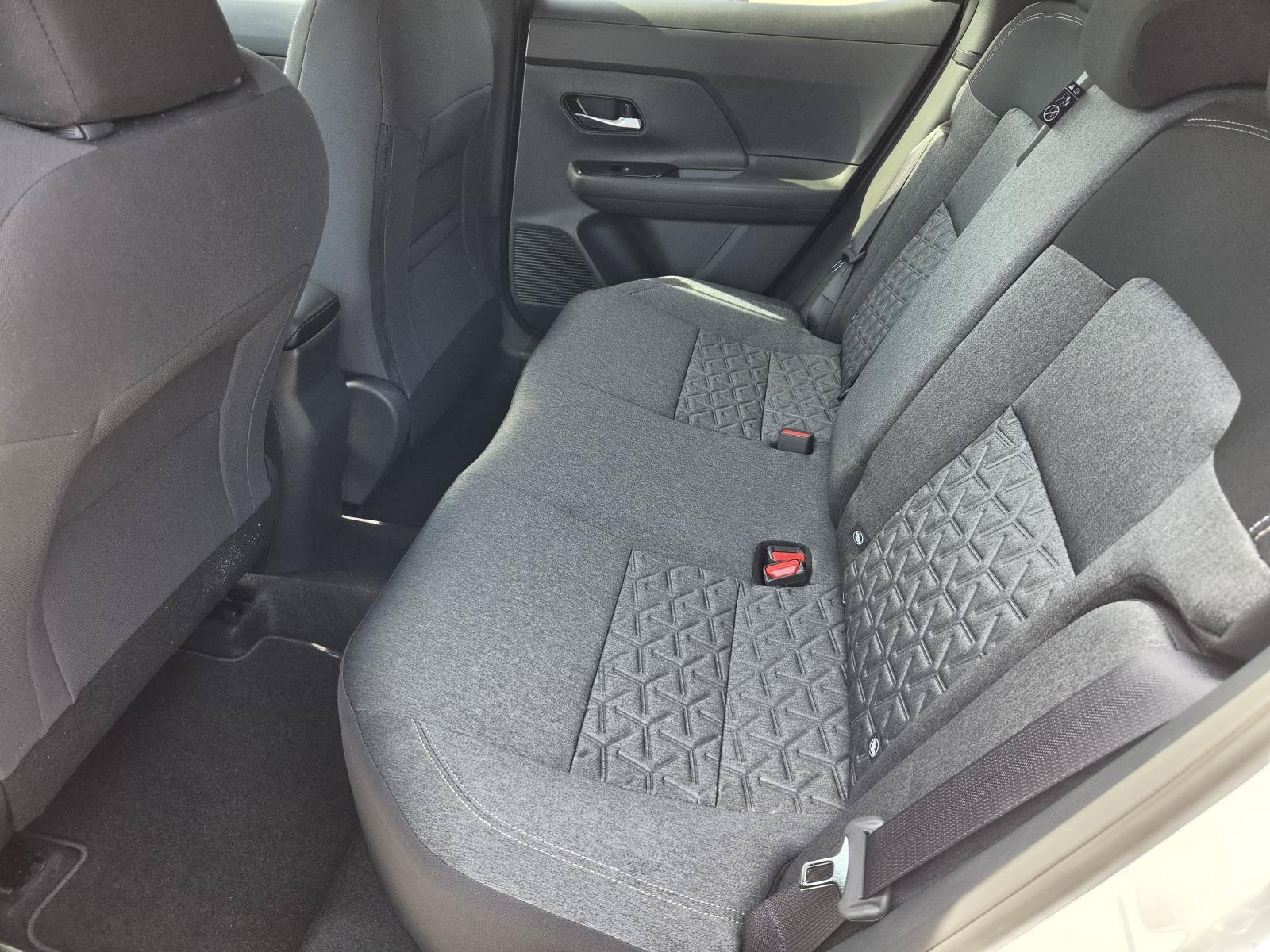 New 2027 Nissan Kicks SV w/ Cold Weather Package FWD image 13